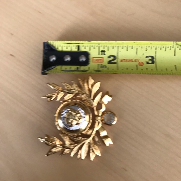 Vintage St. John Brooch - Picture 4 of 4